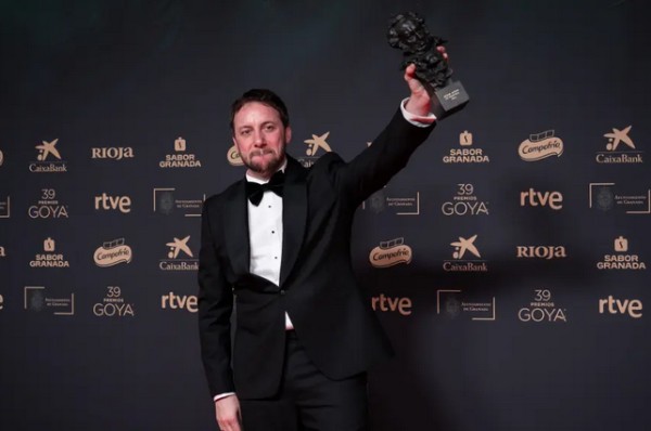 Cartel de Pepe Lorente recuerda con cariño Uncastillo tras su premio Goya